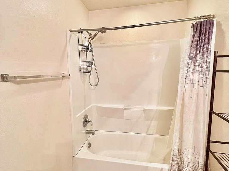 10919 Fort Point Ln NE — Photo 34