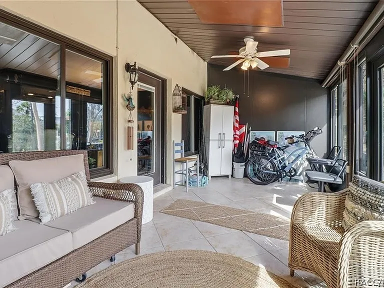 1637 SE Paradise Cir E #204 — Photo 17