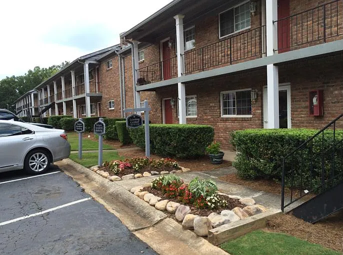 Leasing Office