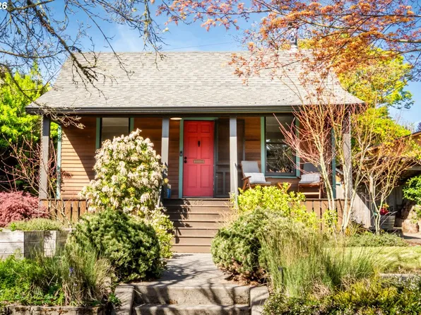 615 SE Spokane St, Portland, OR 97202