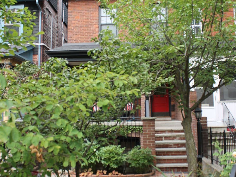 1st image of 82 Galley Ave