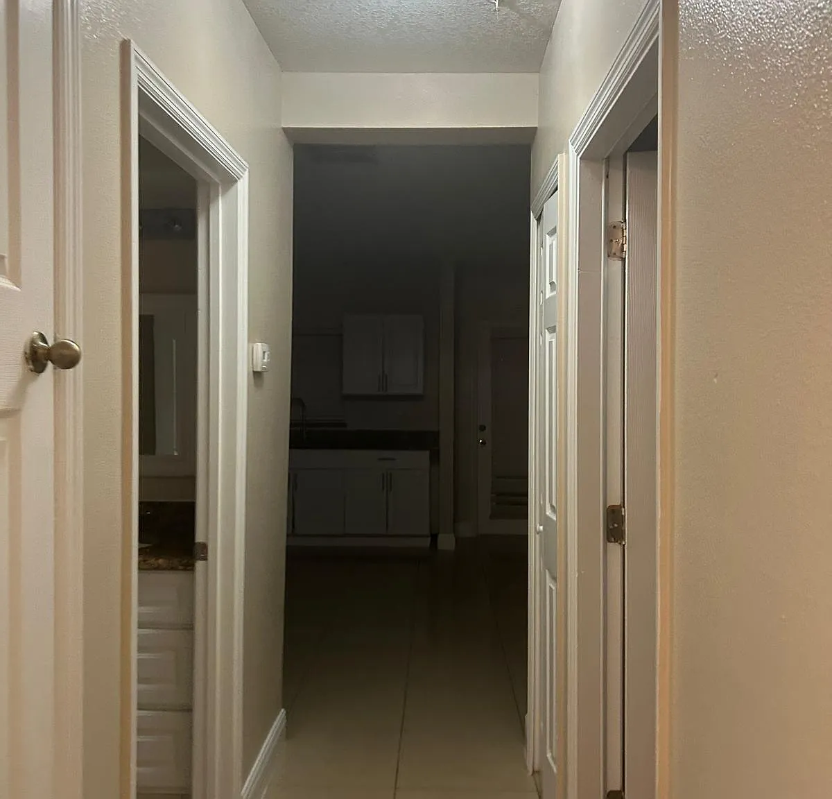 3 bed, 2.5 bath, 1382 sqft, $2,000 — Photo 2