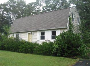 26 Sunset Ave, Oxford, MA 01540