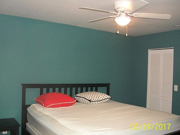 4th image of 13276 White Marsh Ln APT 4