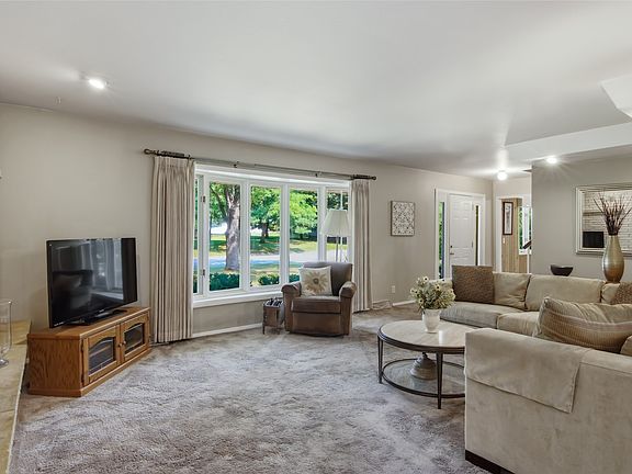 3rd image of 1609 Lehman Street