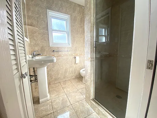 Rented by MQ Realty LLC | media 5