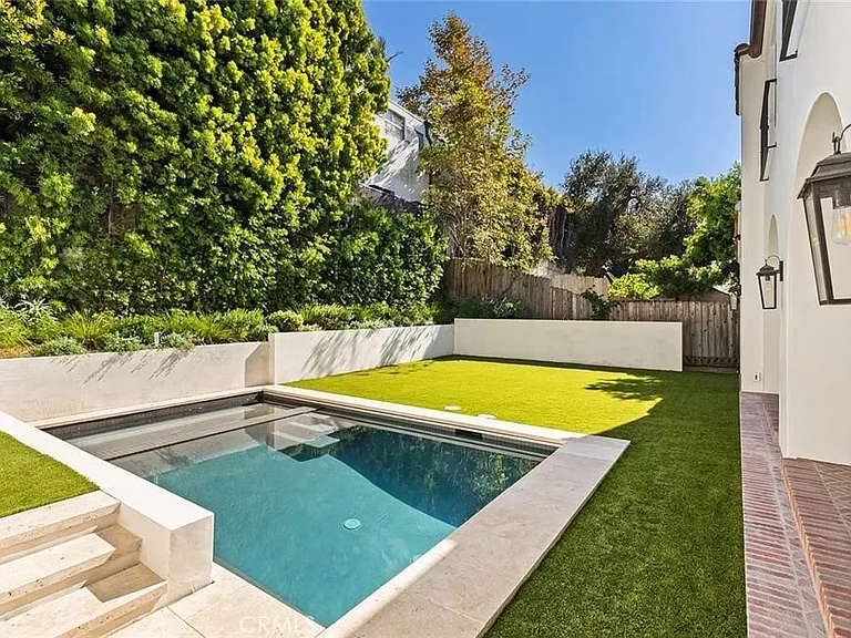 738 San Lorenzo St — Photo 7