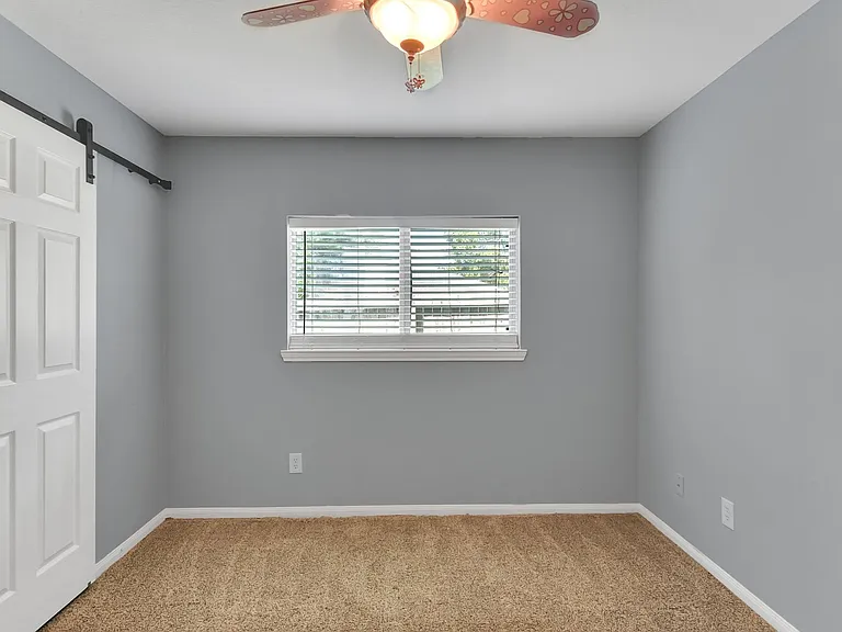 223 Fantasy Ln — Photo 18