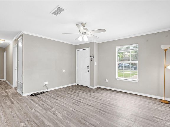 5th image of 7704 Brook Meadow Pl