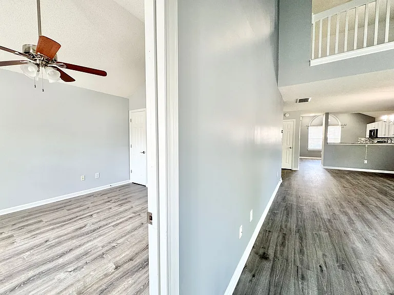 1 Cambridge Oak Cir — Photo 7