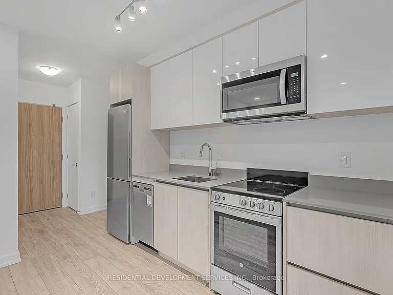 3100 Keele St #332 — Photo 2