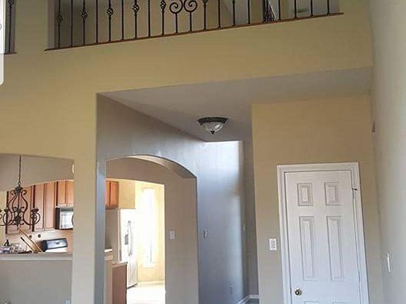 4th image of 18606 S Wimbledon Dr