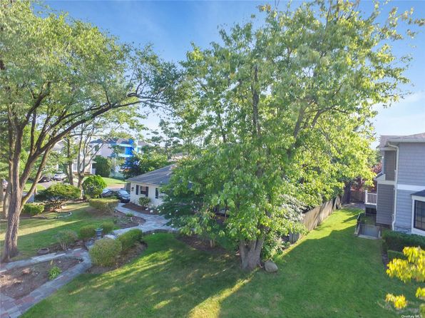 Lawrence NY Real Estate - Lawrence NY Homes For Sale | Zillow