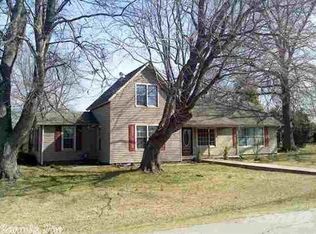 1501 Oak Grove Ave, Mena, AR 71953