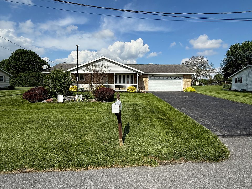 1st image of 85 Buckthorn Dr