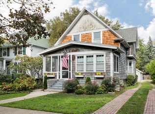 1121 Grant St #2, Evanston, IL 60201