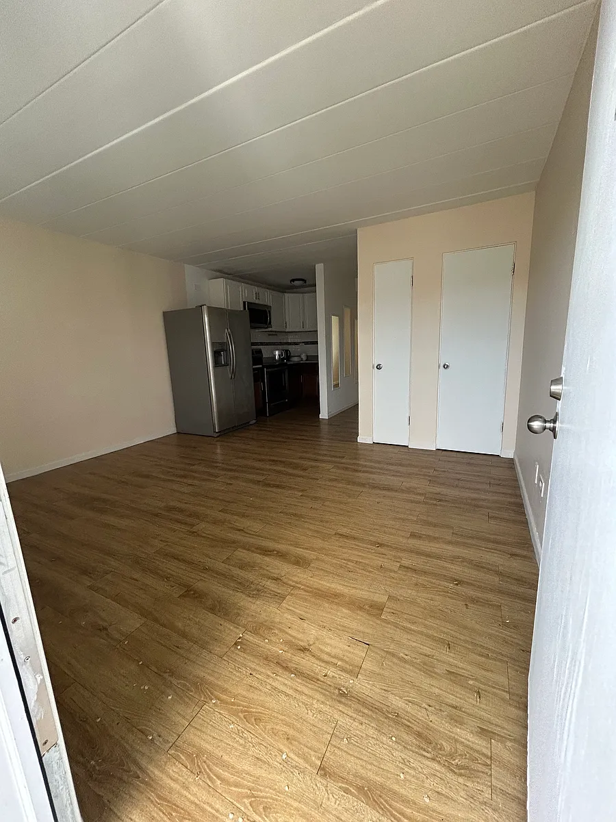 living space - 1942 N 17th Ave