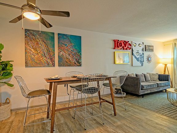 The Canvas - Living Room