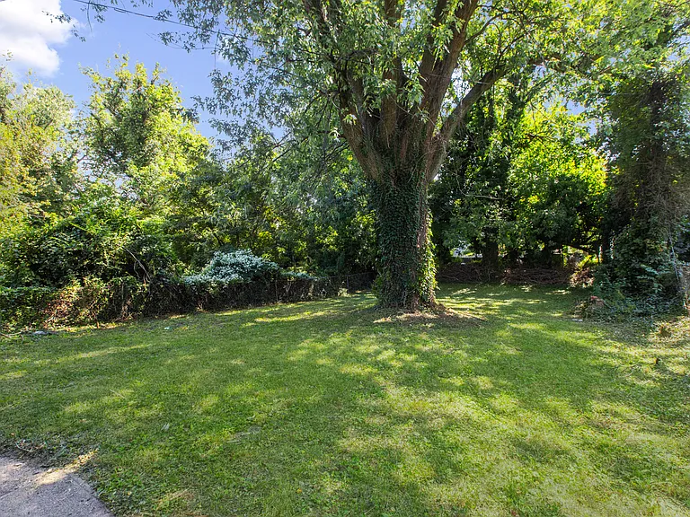 505 McCabe Ave — Photo 41
