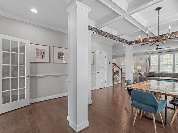 5th image of 101 Jewell Farm Ln