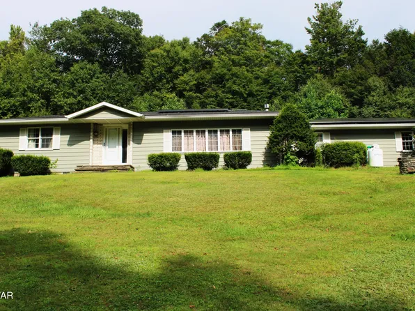 26 Stone Dr, Tunkhannock, PA 18657