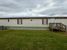 1402 Chicopee Rd