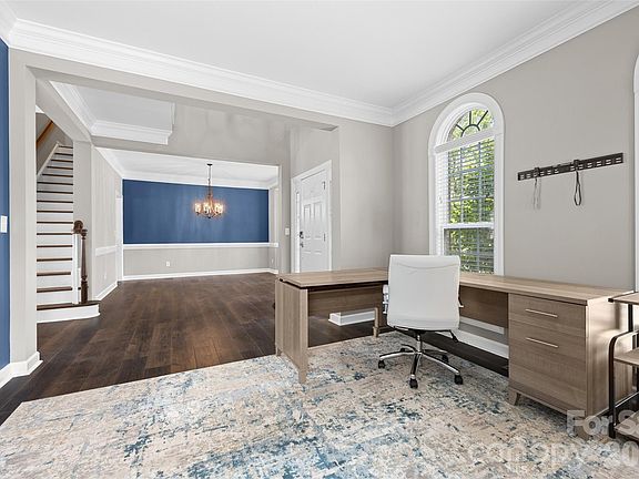 5th image of 11118 Fountaingrove Dr
