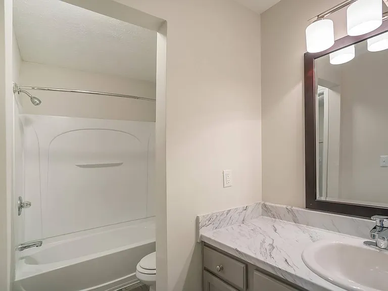 Chase Cove Apartments — Photo 113