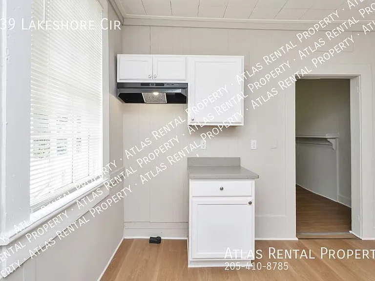 439 Lakeshore Cir — Photo 16