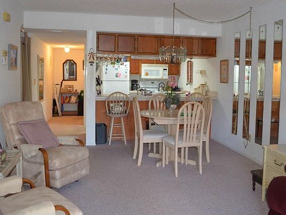 2nd image of 4040 Oakview Dr APT 5