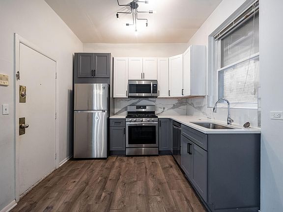 2nd image of 2732 W Chicago Ave APT 1R