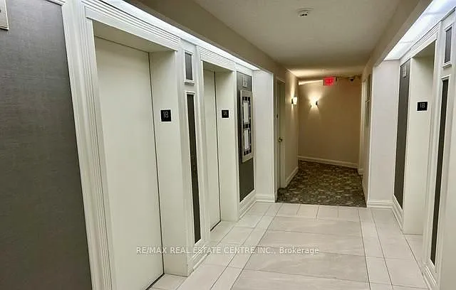 35 Kingsbridge Garden Cir #1804 — Photo 6