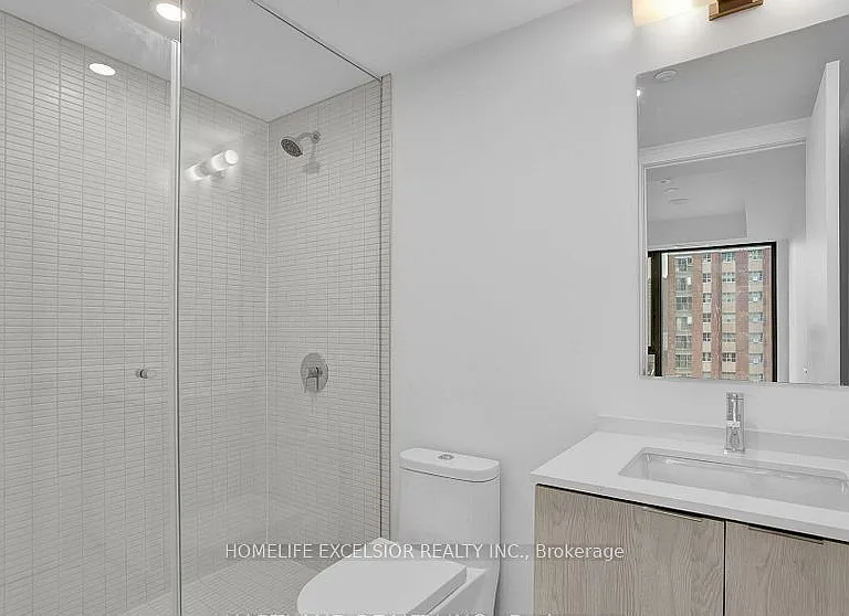 1 Jarvis St #806 — Photo 18