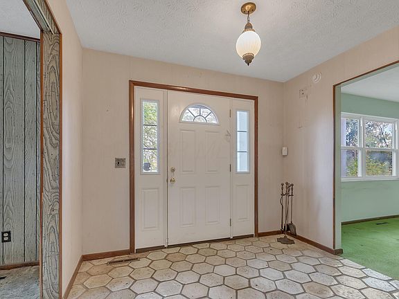 3rd image of 759 W Columbus St
