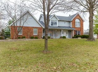 728 High Point Dr, Lake Saint Louis, MO 63367
