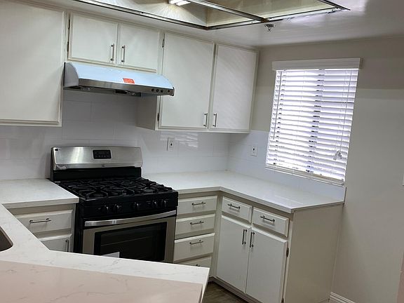 5th image of 425 S Stoneman Ave #10
