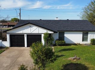 1911 Castle Rd, Arlington, TX 76014