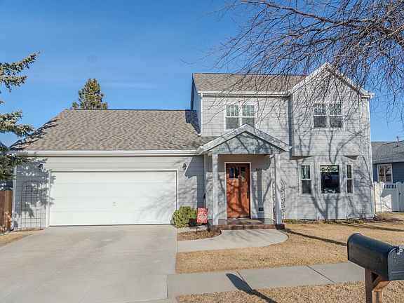 2nd image of 809 Tower St