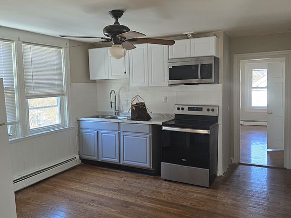 5th image of 1126 Smithfield Ave Floor 3