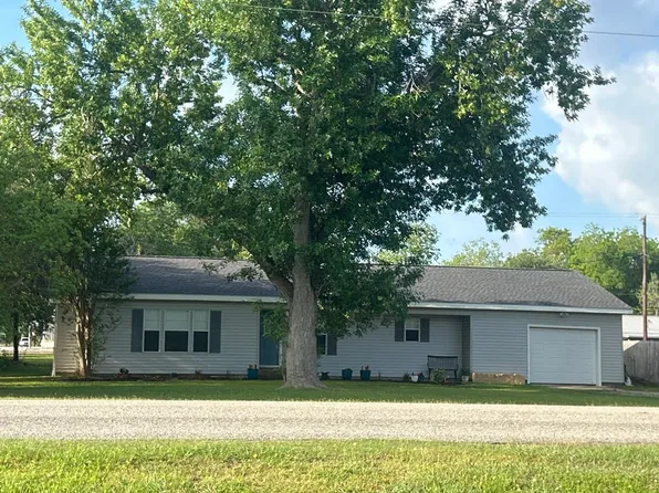 877 Fm 616, Blessing, TX 77419