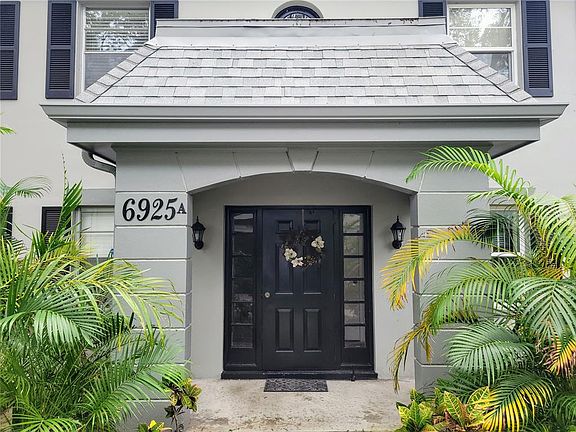 3rd image of 6925-A AVENUE DES PALAIS #1A