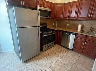 35-03 29th St APT 6A, Astoria, NY 11106