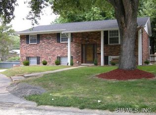 101 Philecia Dr, Swansea, IL 62226
