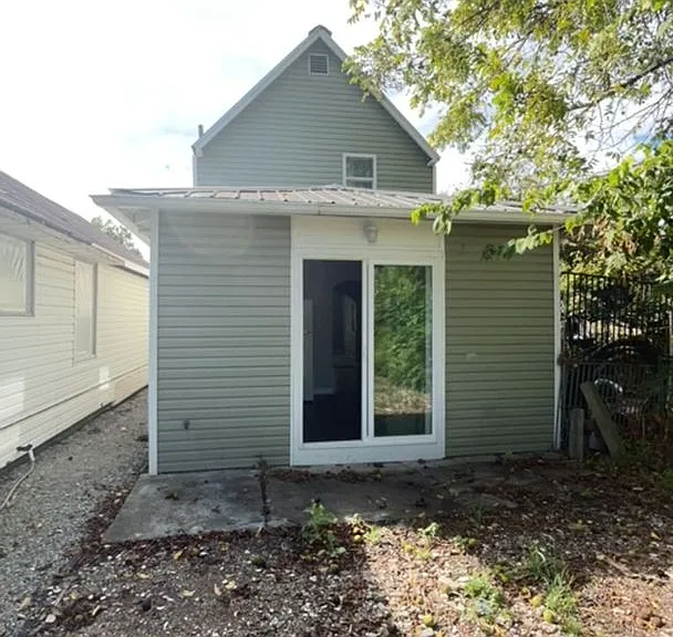 424 S Elliott St — Photo 2