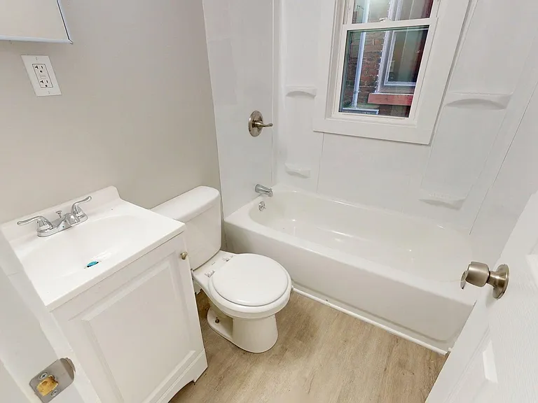 8111 Madison Ave — Photo 12