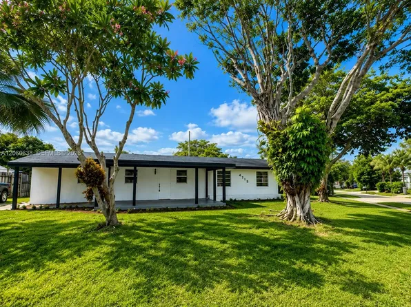 4715 SW 23rd St, Fort Lauderdale, FL 33317
