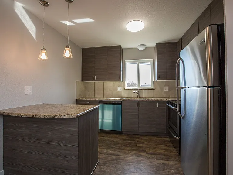 2628 Redwing Rd #8 — Photo 12