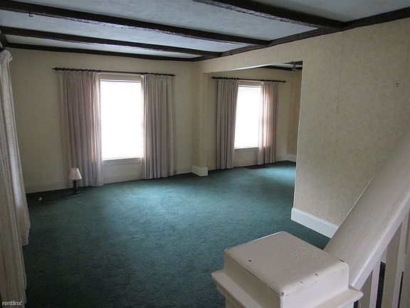 808MaltbyLivingRoom