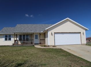 558 Vision Dr, Evansville, WI 53536