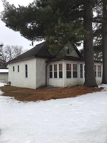 718 Iowa Ave N Photo 1 718 Iowa Ave N Photo 1